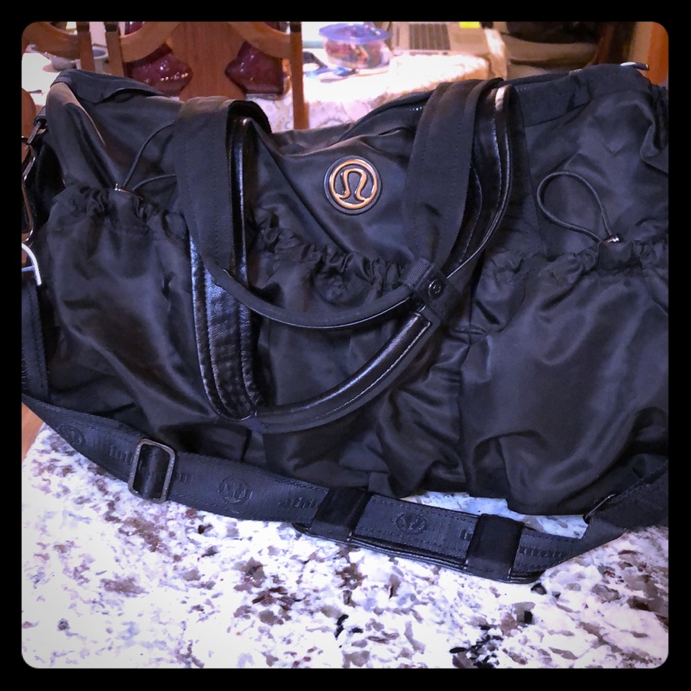 Lululemon Black Yoga Bag